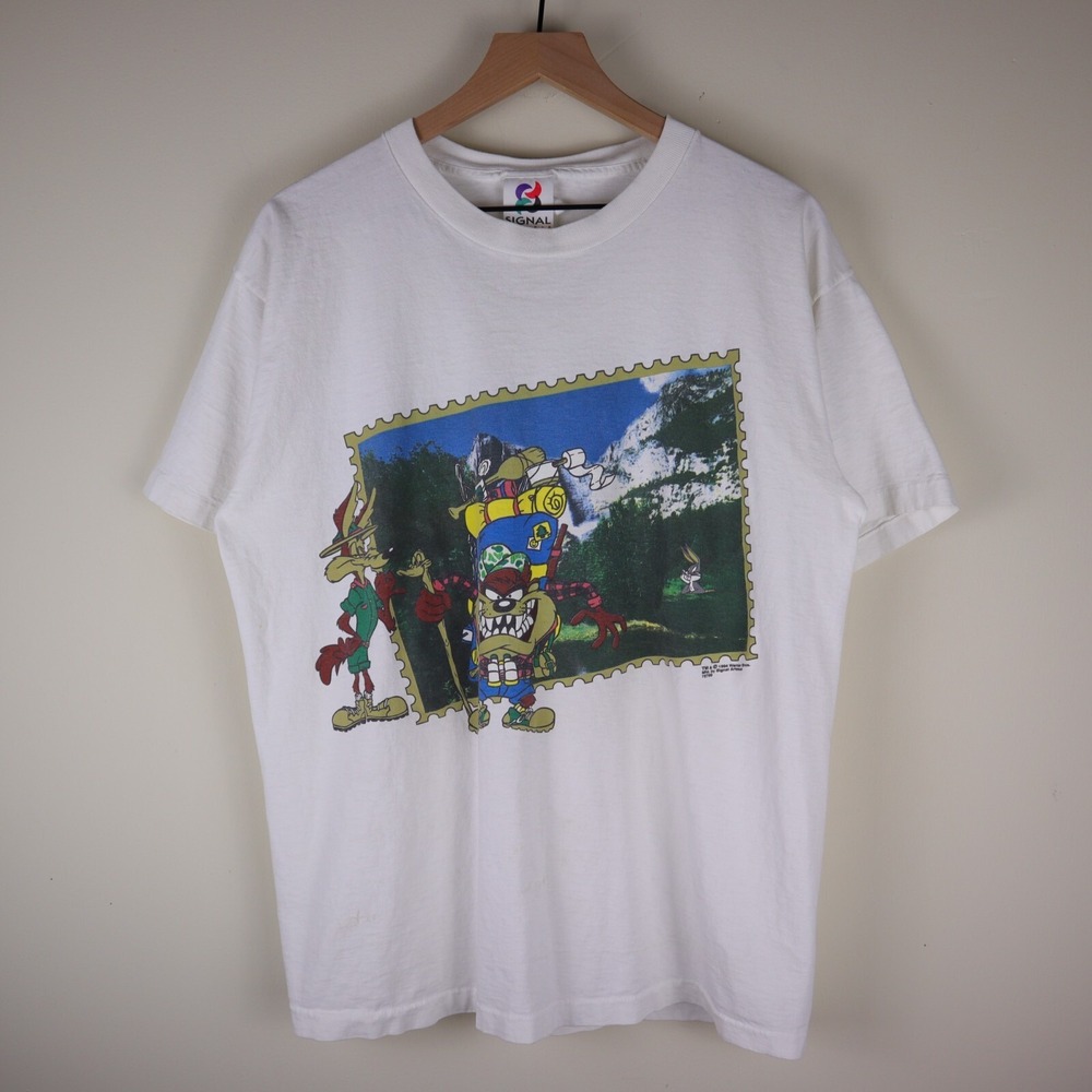 Vintage 1994 Looney Tunes Camping Shirt Taz Bugs Bunny Size Large 21.5x27